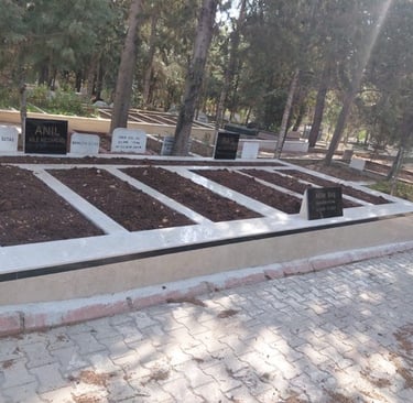 İdris Açık Mermer tarafından yapılan anıt uygulaması.”