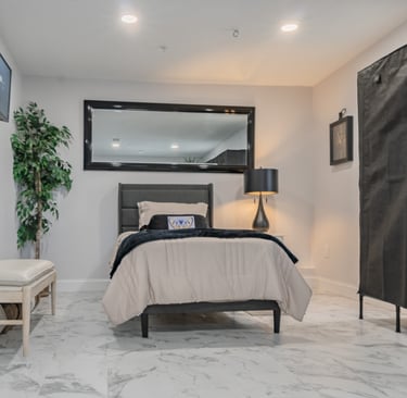 Double Oor single occupancy suite move in ready