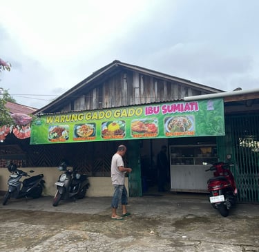 Gado-Gado Ibu Sumiati: Gado-Gado Terenak di Kota Pontianak, Lokasi di Jl. M. Sohor Gg. Pancawarna