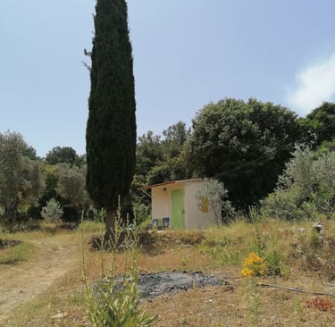 Achterhuisje van vakantiehuisje Samos
