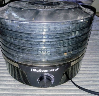 elite gourmet food dehydrator used to dry mushrooms