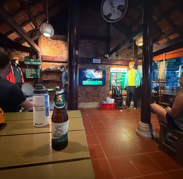 oxalis adventure head office and briefing before hang son doong