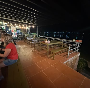 oxalis adventure head office and briefing before hang son doong