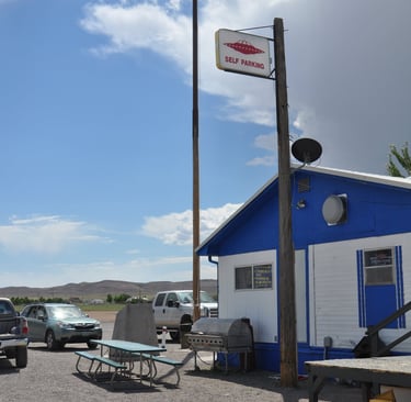 the little alien restaurant