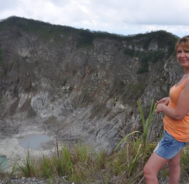 Mount Mahawu crater, sulawesi, indonesia