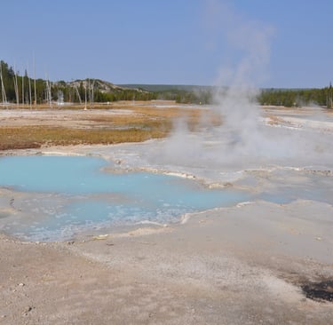 geothermal pool at yellowstone national park