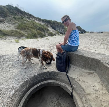Tracey Billington on the beach at Leffrinckoucke, France