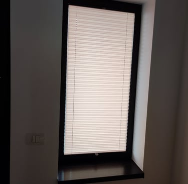 Jaluzele Plisate pe comanda Sev HOME, asiguram montaj in Bucuresti. Livram in toata tara