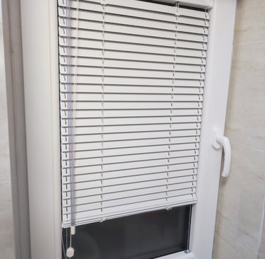 Jaluzele Orizontale pe comanda Sev HOME, asiguram montaj in Bucuresti. Livram in toata tara