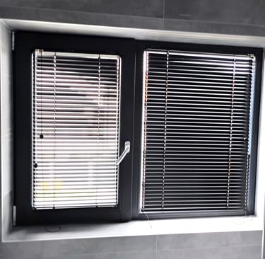 Jaluzele Orizontale pe comanda Sev HOME, asiguram montaj in Bucuresti. Livram in toata tara