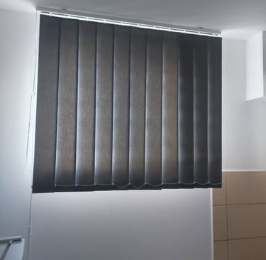 Jaluzele Verticale pe comanda Sev HOME, asiguram montaj in Bucuresti. Livram in toata tara