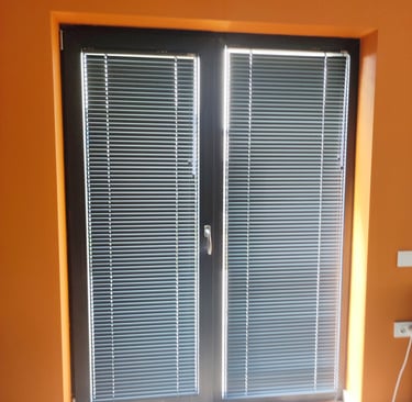 Jaluzele Orizontale pe comanda Sev HOME, asiguram montaj in Bucuresti. Livram in toata tara