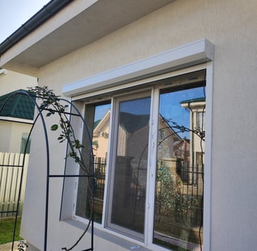 Rulouri exterioare pe comanda Sev Home