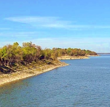 a boat is sailing on Lake Texoma