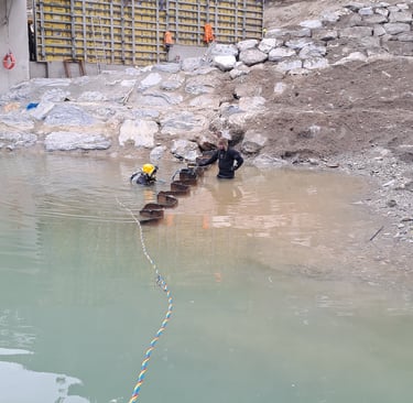 Berufstaucher Tauchgang Schalungsbau