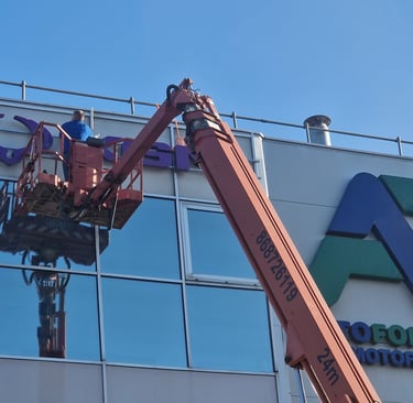 lauko reklamos prieziura ir aptarnavimas