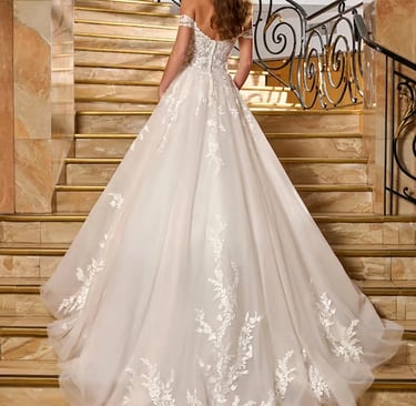 robe-de-mariée-princesse-en-dentelle-Anaïs-designs-paris