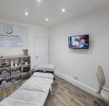 FS Sports Therapy Glenfield Treatment Room with Massage Couch