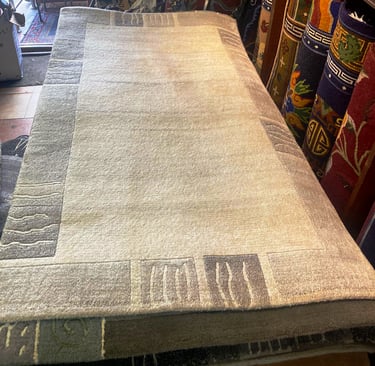 High quality Handmade Carpets: 60-Knot Wool from Nepal