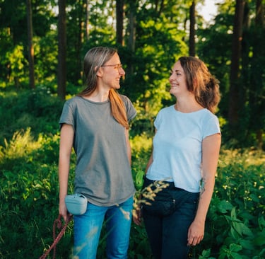 Tabea und Antonia von der Hundeschule Takoda – Hundetraining in Göttingen
