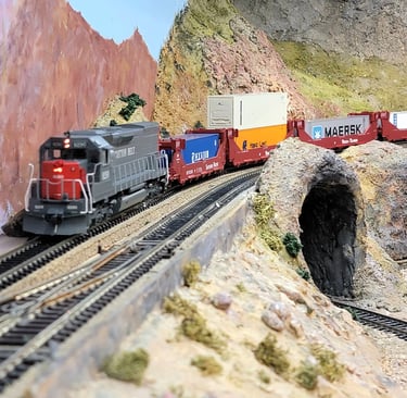 Southern Pacific locomotive at Gilbert model railroad club