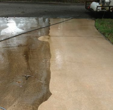 Before and after INNOVATION Property Services pressure washing