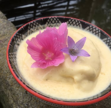 Essbare Blüten bringen Farbe auf deinen Teller