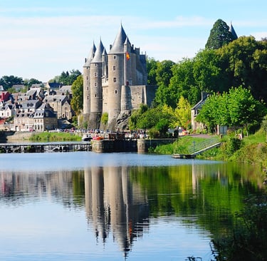 Josselin Château canal bateau