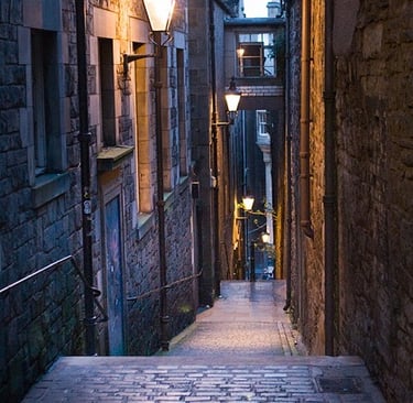 edinburgh, royal mile close