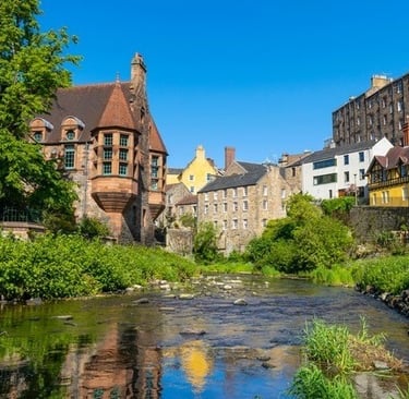 edinburgh city view from a creek