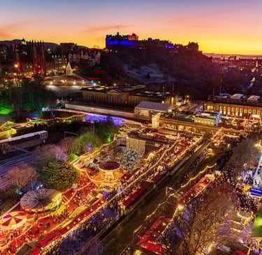 edinburgh city view with christmas decorations