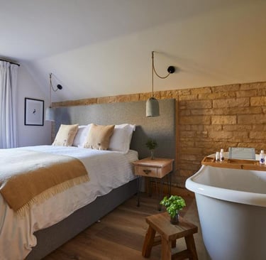 The Royal Oak's bedroom