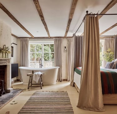 The Fox at Oddington's bedroom