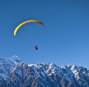 paragliding himachal pradesh