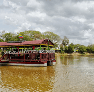 Bateau traversée du Rio Sinu Monteria