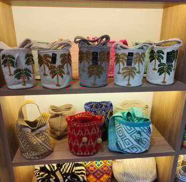 Artisanat Tuchin Mochilas colorés