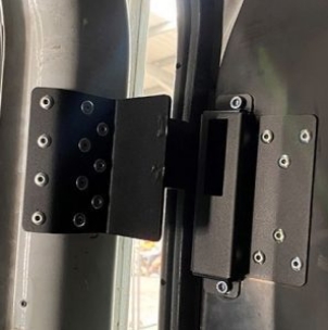 Van Anti peel bracket