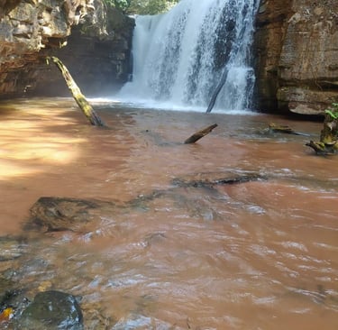 Visitemambai.com.br - Cachoeira das andorinhas