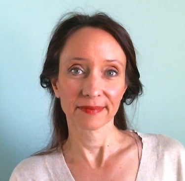 Emmanuelle Hélias Thérapeute en relation d'aide Expériences professionnelles
