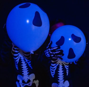 decoración con globos para fiestas en otoño