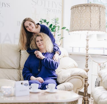 „Grožio Bankas Plius“ įkūrėjos – mama ir dukra savo salone Vilniaus centre