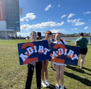 OARS Teammates Cheering Anna and Maija after the finish