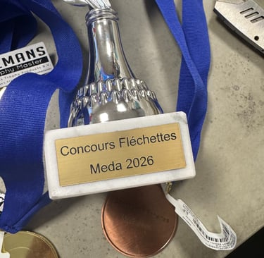 Trophée et médailles gravées
