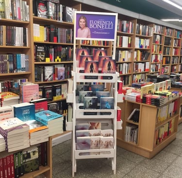 Exhibidor en madera para lanzamiento de libro emociones de Florencia Bonelli. Penguin Random House.