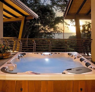 Jacuzzi Marbella 1 - landscaping Marbella