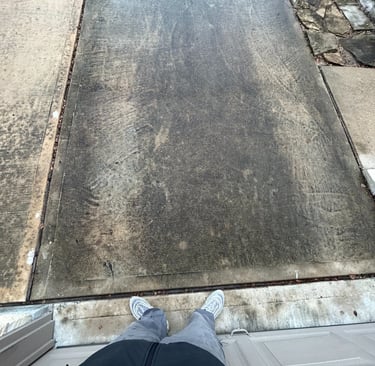 Dirty Driveway before pressure washing