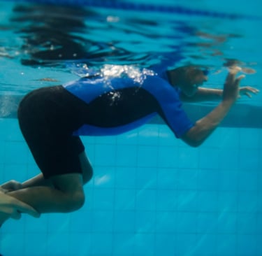 How to swim - 10 steps. Modern guide to swimming