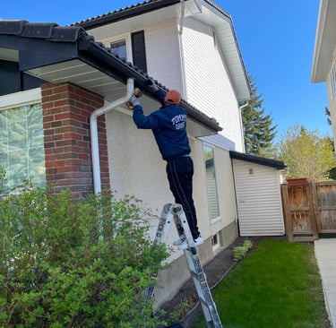 Professional seamless gutter installation in Calgary.