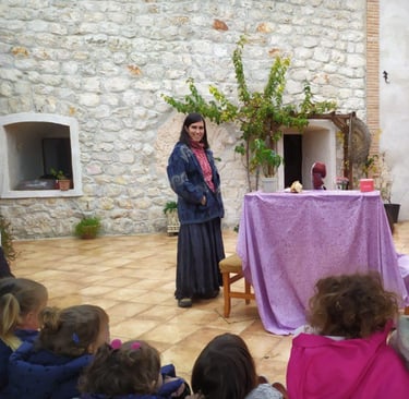 Laura Camón profesora educación en casa