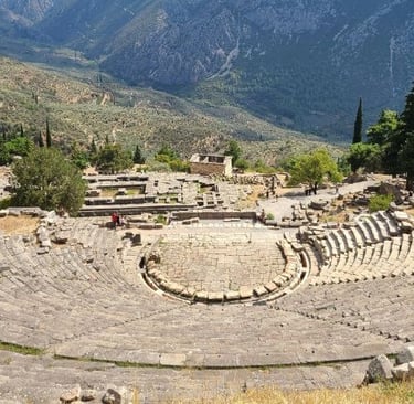 oracle of Delphi Apollon Greek God